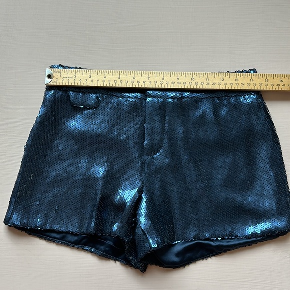 Sequinned Shorts in matte navy - Picture 6 of 12